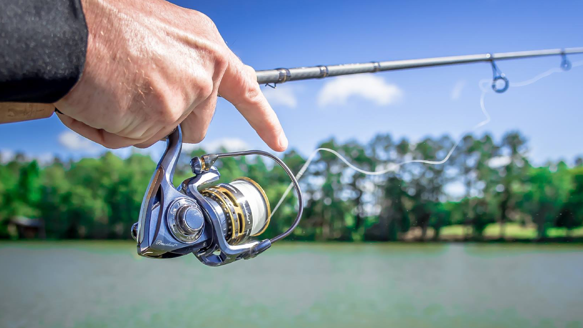  Pflueger Supreme Spinning Fishing Reel, 25 : Sports