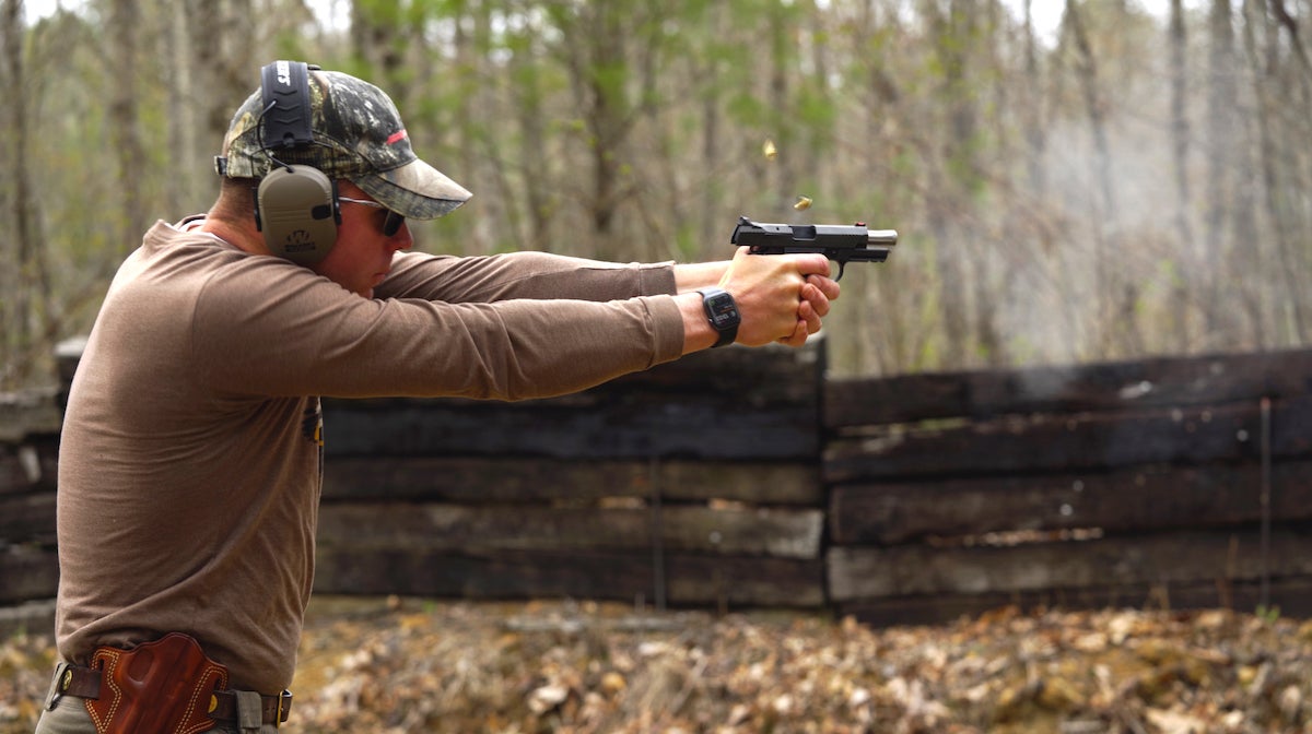 shooting a handgun for beginners