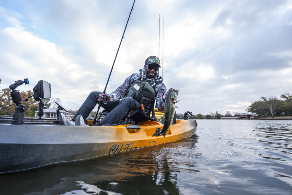 5 Kayak Tips for Fishing the Bass Spawn