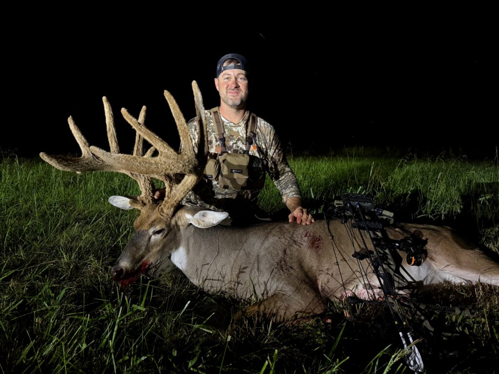 Kentucky Hunter Arrows Near 200-Inch, Full-Velvet Whitetail A kentucky bow hunter poses with a trophy whitetail in full velvet.
