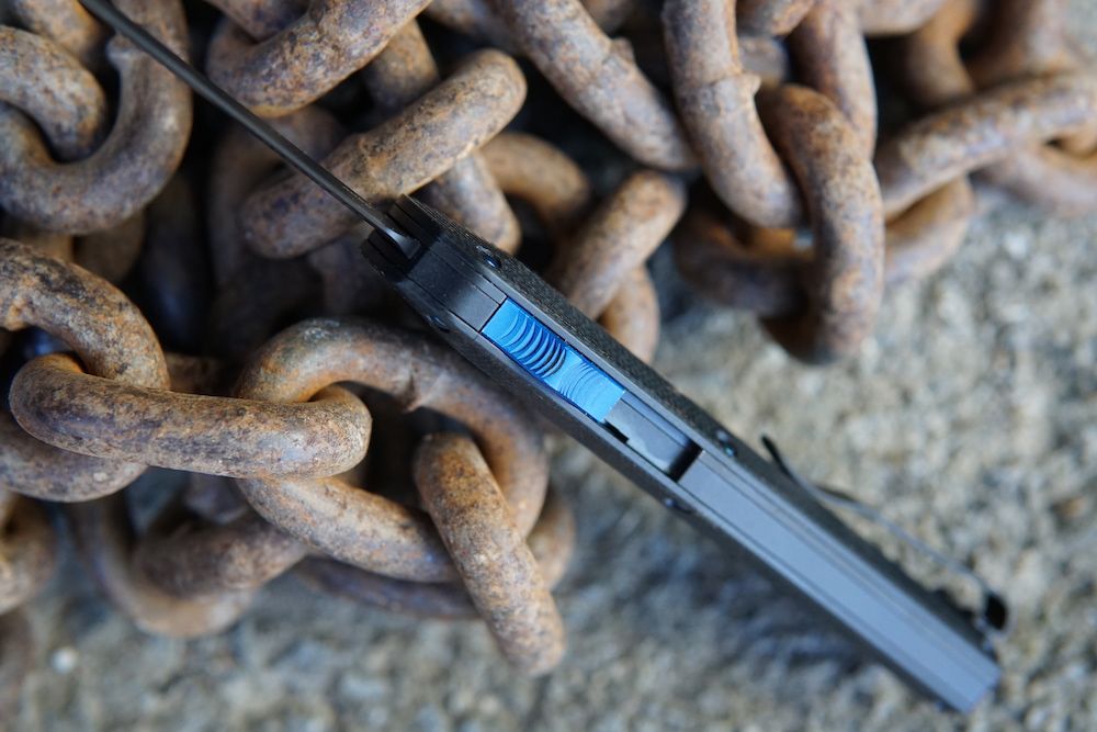 Benchmade Autocrat Knife handle during testing