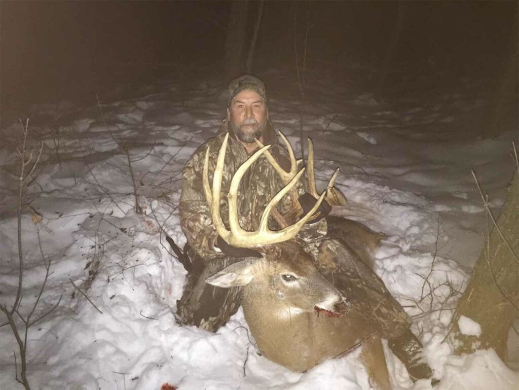 Michiganâs Chester Kulikowskiâs 2016 buck