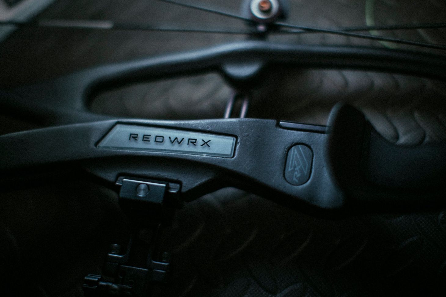 photo of Hoyt Carbon RX-7 compound bow