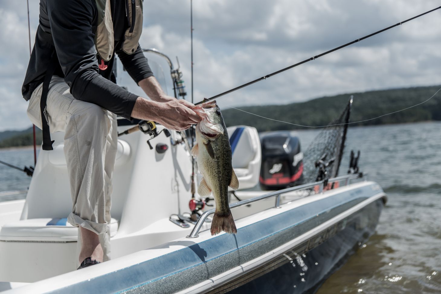LAKE OUACHITA.FISHING