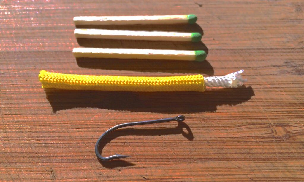 Everything you need to make a fishing lure out of p-cord. 