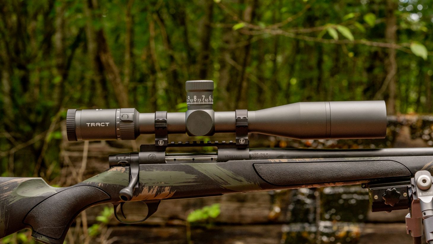 Tract Toric Ultra HD 2.5-15x MRAD Eagleman LRH is a long and heavy riflescope