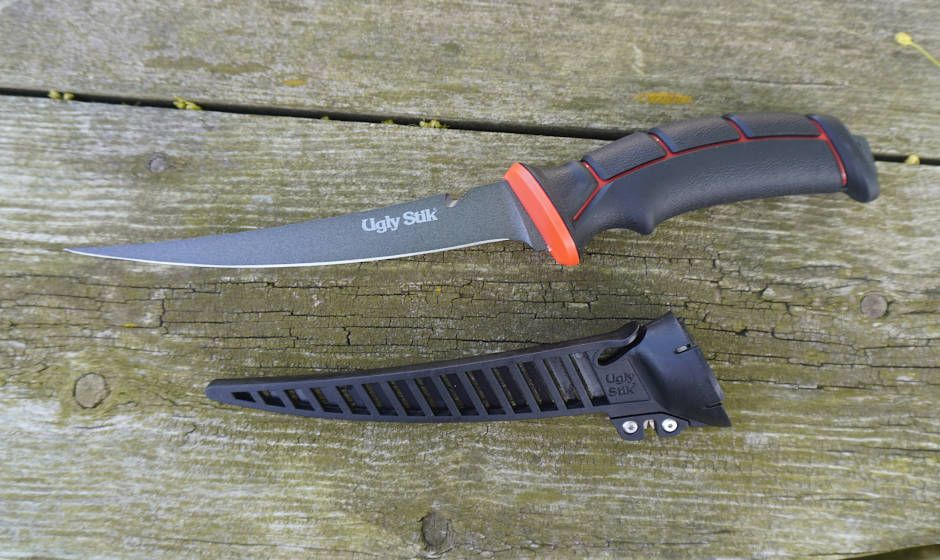 Ugly Stik Tapered Knife during testing