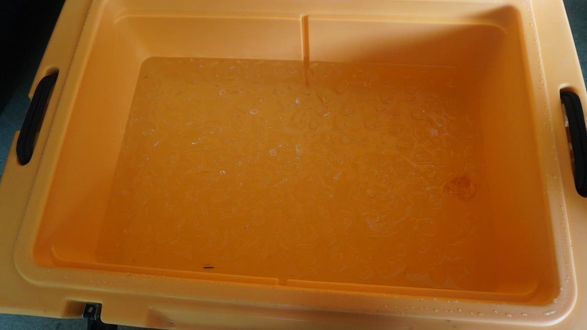 Ice retention of Engel 45 cooler during testing